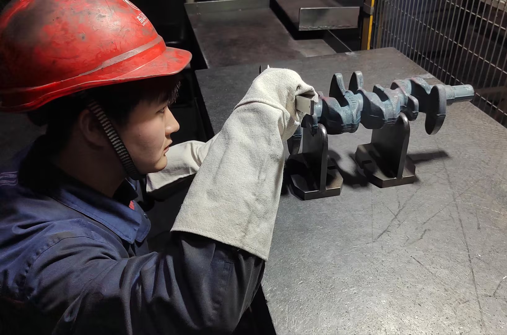 员工工作照.jpg